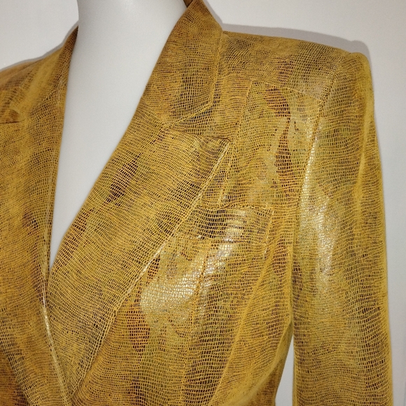 Cache Jackets & Blazers - VINTAGE TEXTURED CACHE LEATHER JACKET